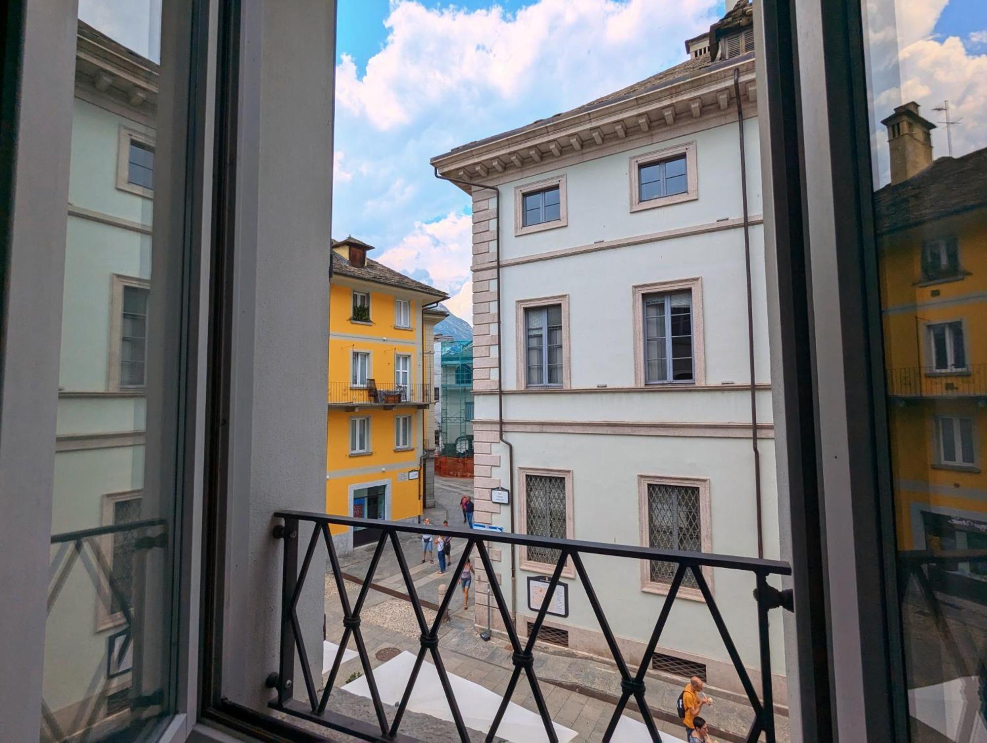 Апартаменты Casa Degli Osci Домодоссола Экстерьер фото
